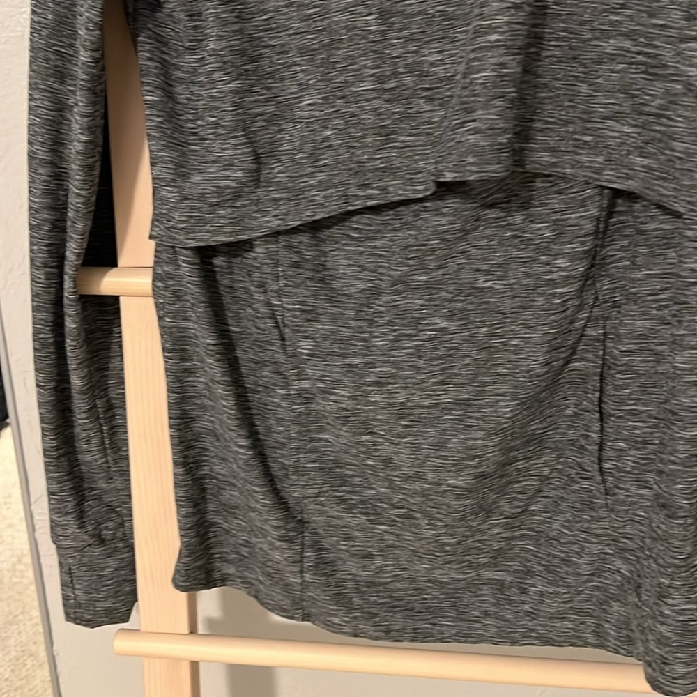 Maternity/ Nursing hoodie - Picture 3 of 4